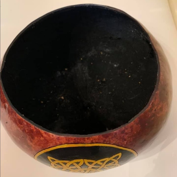 Handcrafted gourd - Picture 7 of 7